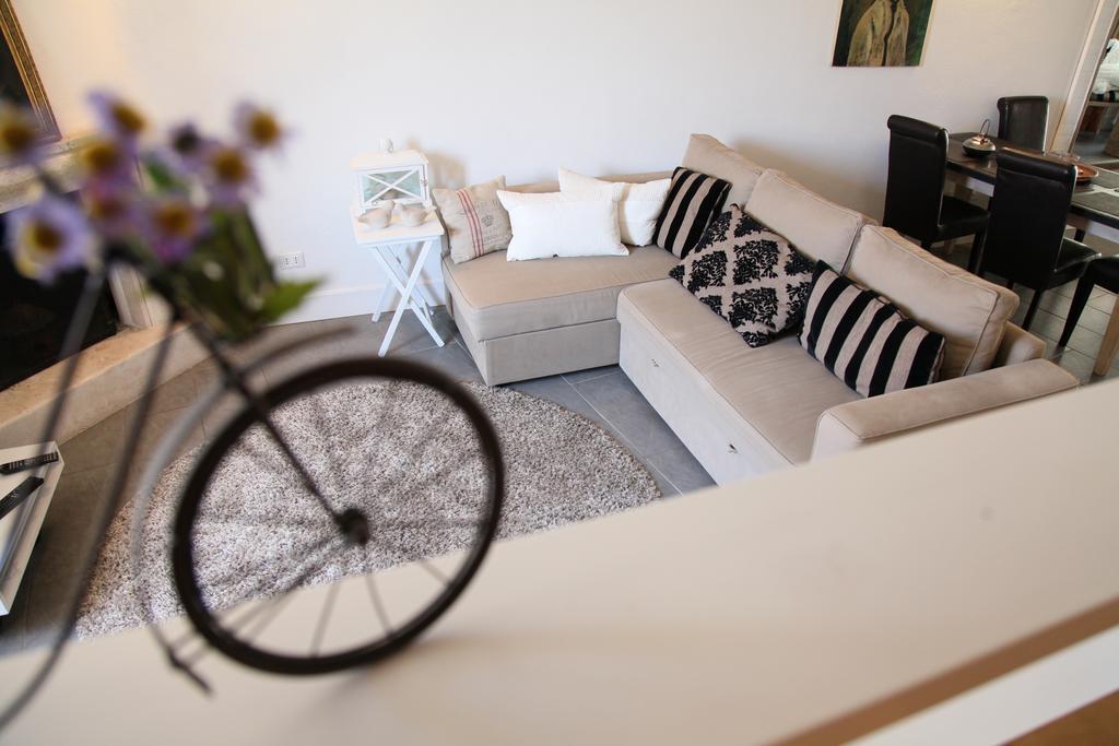 La Colombaia Nel Castello Apartment Bracciano  Phòng bức ảnh