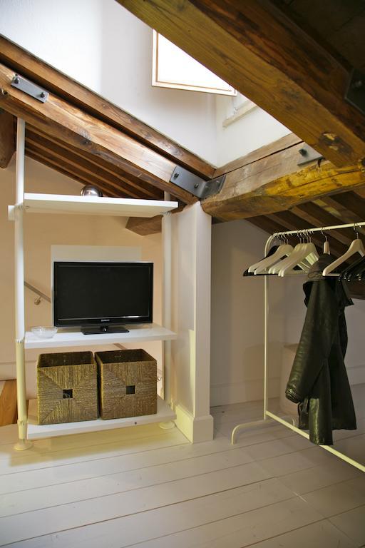La Colombaia Nel Castello Apartment Bracciano  Phòng bức ảnh